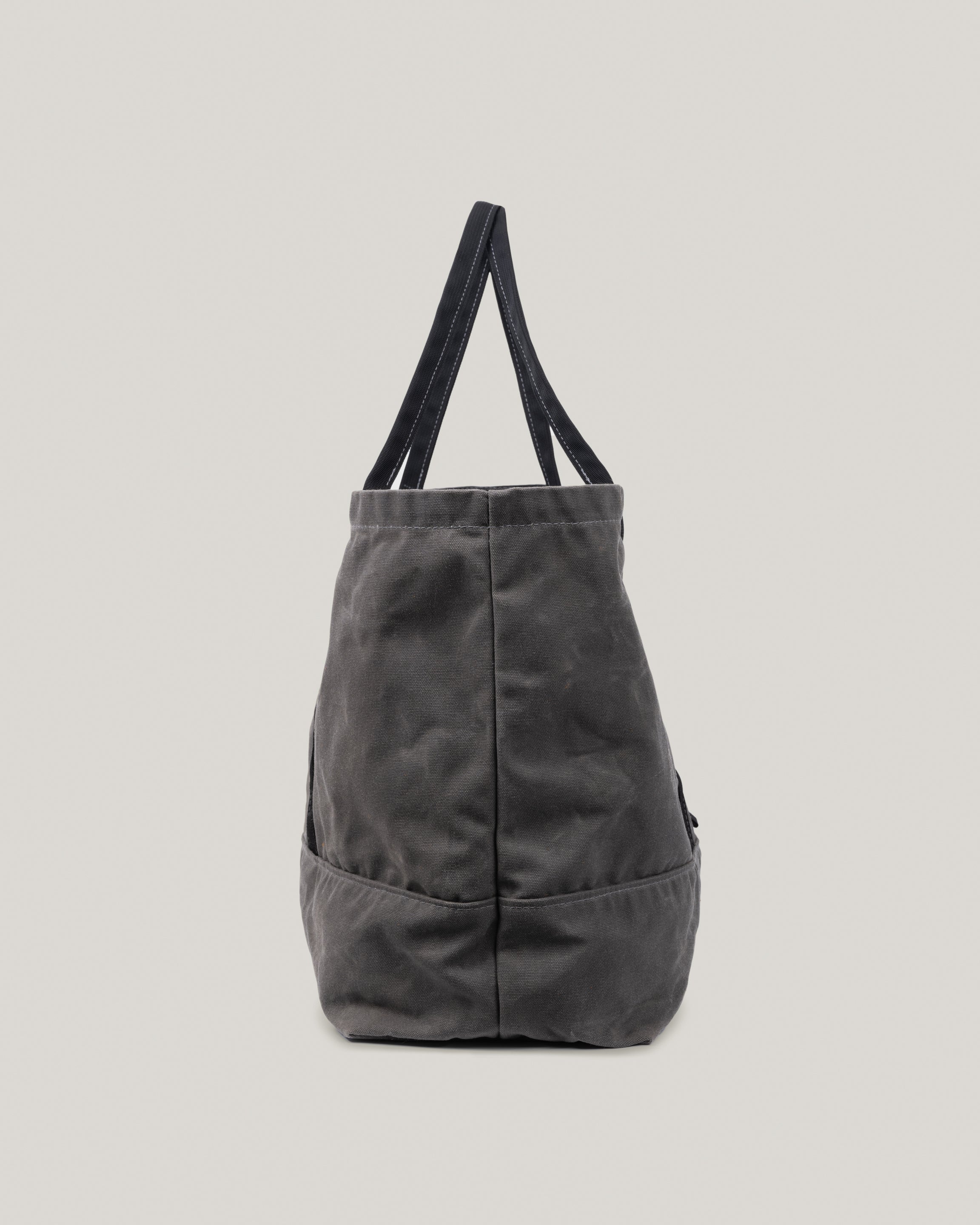 The Utility Tote - Big Canvas Travel Bag with Snap Strap | Rellebee