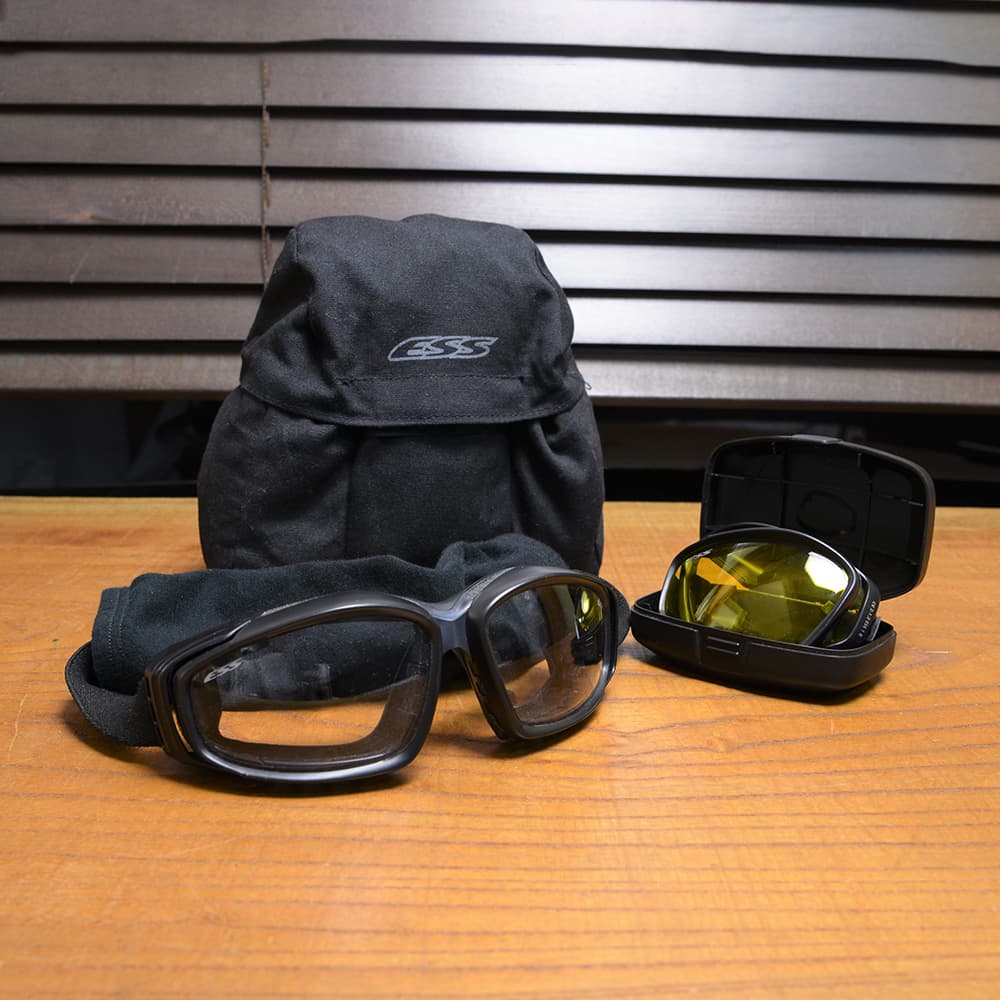 イギリス軍放出品 ESS アドバンサー V12 交換レンズ付き | ミリタリー