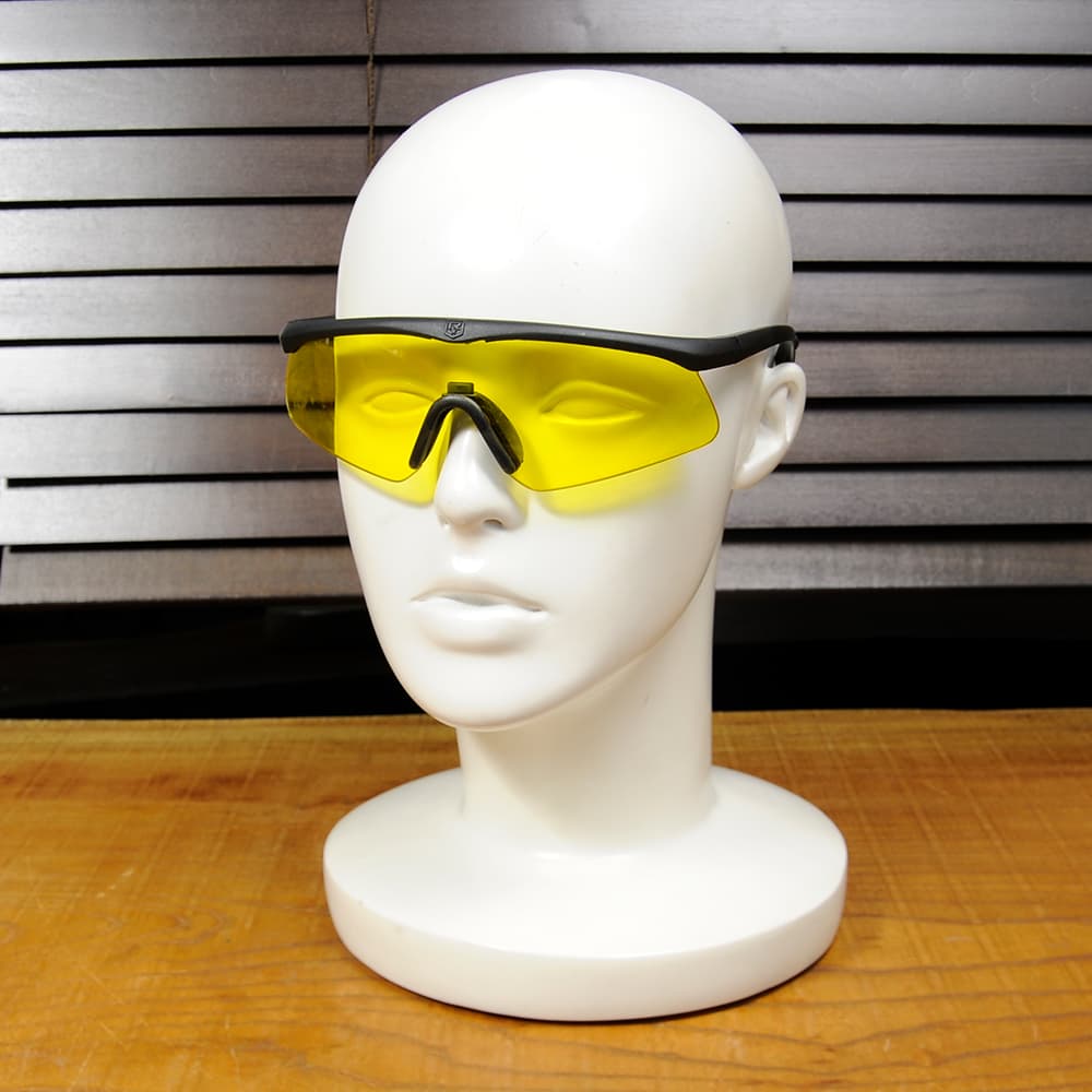 米軍放出品 REVISION シューティンググラス Z87 テンプル5段階伸縮