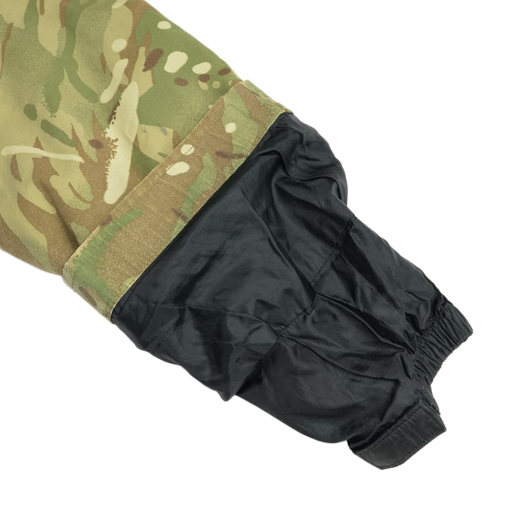 イギリス軍放出品 マウンテンパーカー 防水透湿 MTPカモ 防風 防寒