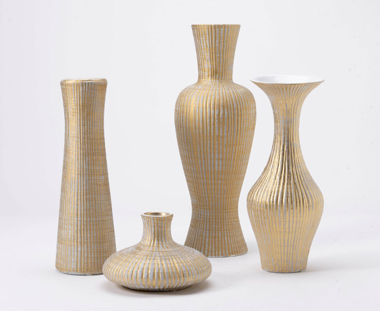 水入れ可能】ローボトル型が暮らしに馴染む、シンプルでおしゃれな陶器