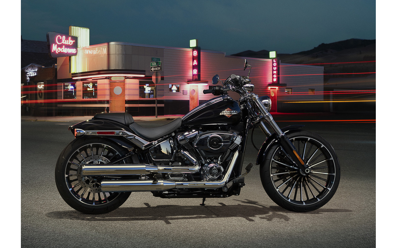 ハーレーダビッドソン、新型クルーザー『ブレイクアウト