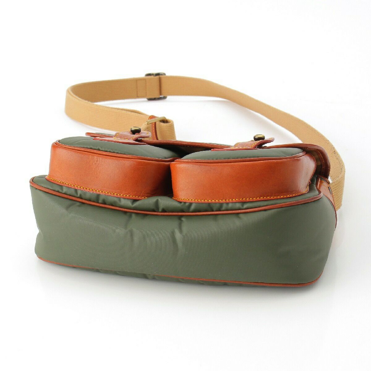 ハンティングワールド バチューサーパス ミニキャリーオール ナイロン