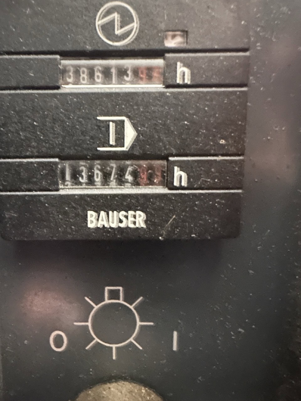 DMG Mori DMU-70 UMC, 2011 - High Torque Spindle, Chip Conveyor