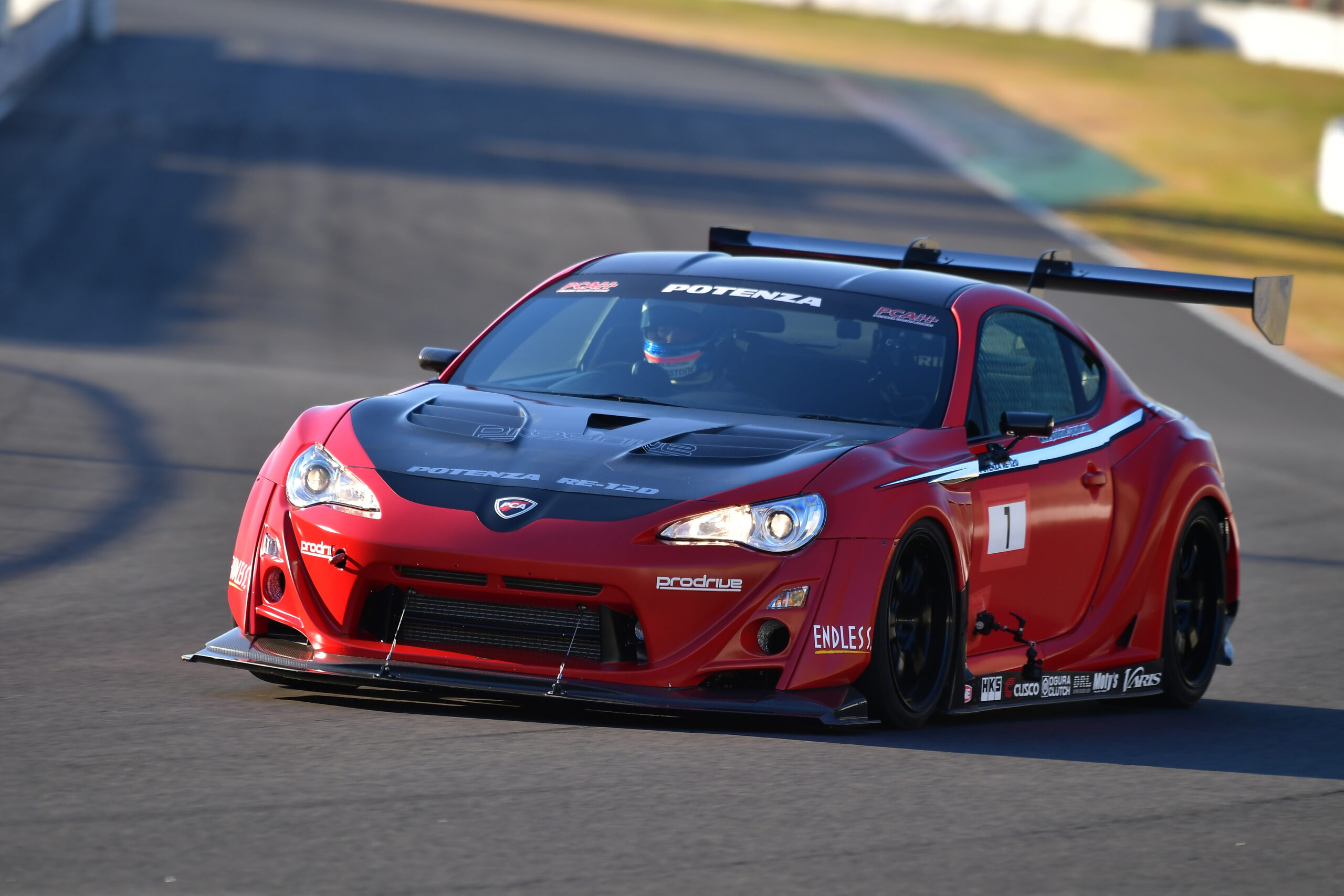 PCA 86 with BOSS ZN6 86「5年掛けて熟成の域に達した ラジアルタイヤ