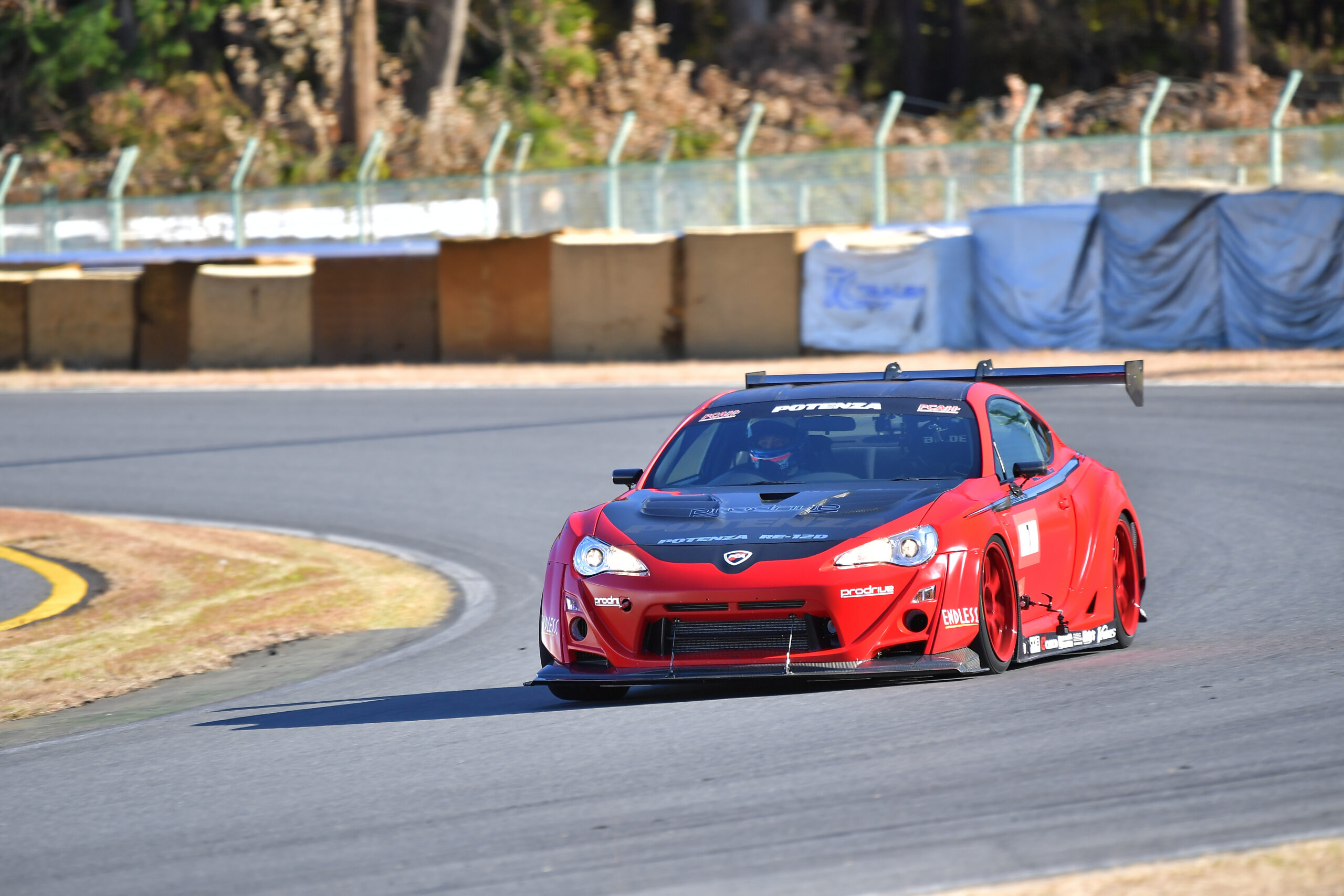 PCA 86 with BOSS ZN6 86「5年掛けて熟成の域に達した ラジアルタイヤ