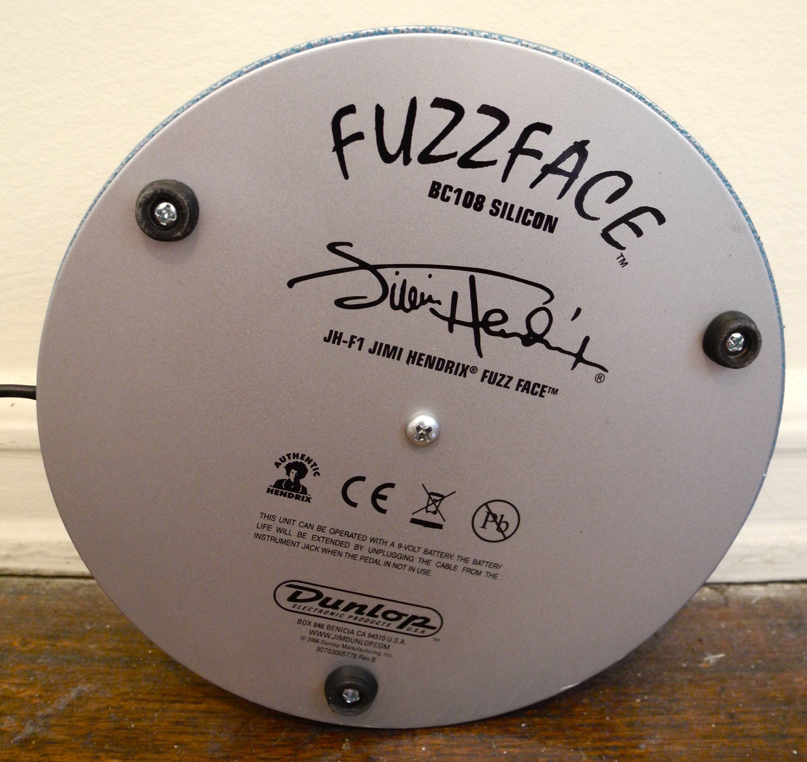 Dunlop Jimi Hendrix ™ Fuzz Face® | Riffs of Wisdom