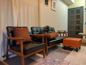 カリモク60 Kチェア 2シーター スタンダードブラック［W36143BW