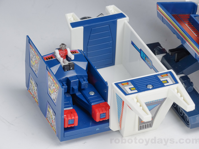 ダイアクロン スカイベース タカラ レビュー | RoboToyDays