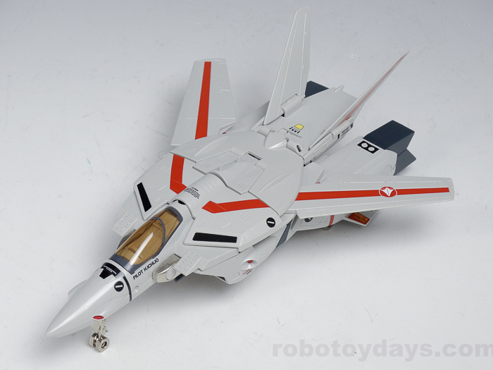 バルキリー VF-1J 一条機（バンダイ復刻版）タカトクトイス | RoboToyDays