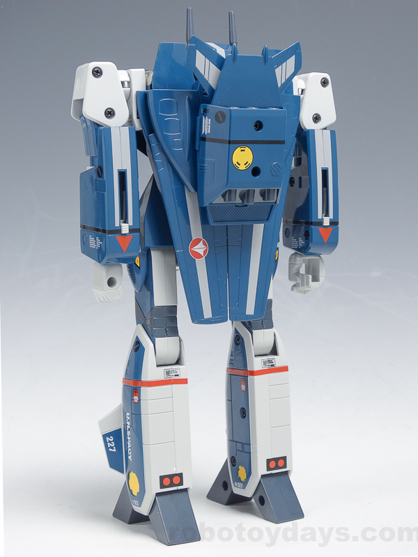 バルキリー VF-1J マックス機（バンダイ復刻版）タカトクトイス