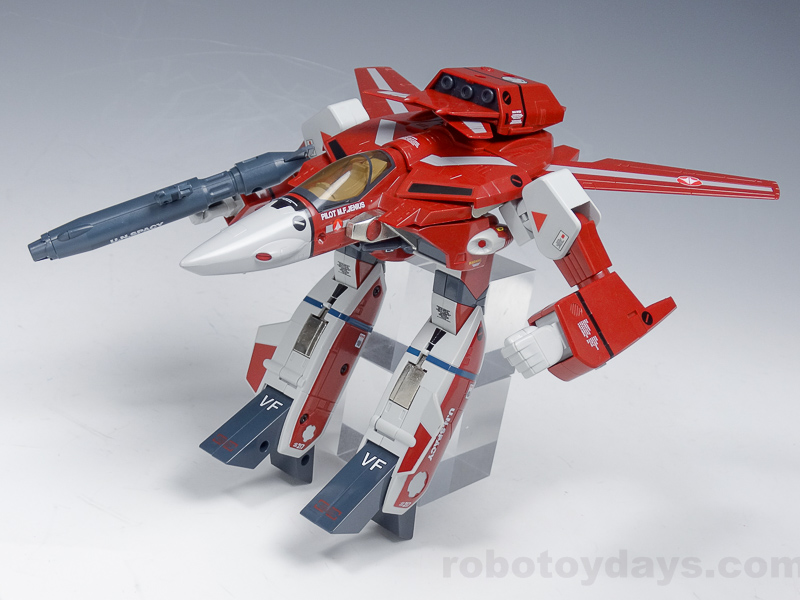 バルキリー VF-1J ミリア機（バンダイ復刻版） タカトクトイス