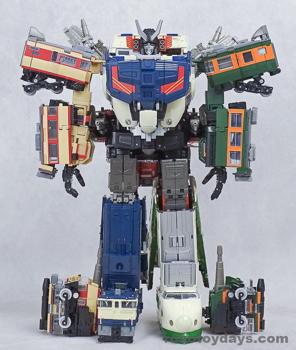 MPG トレインボット 重連合体戦士 ライデン (Trainbot Raiden