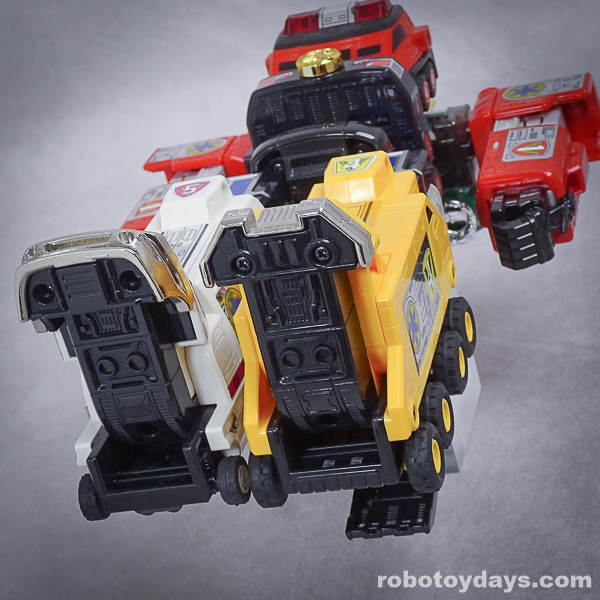 DX超合金 緊急合体 ビクトリーロボ (Victory Robo) レビュー | RoboToyDays