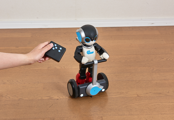 ロビ&ロビ2の専用モビリティ「ロビライド」が本日発売！ 価格は4万2千