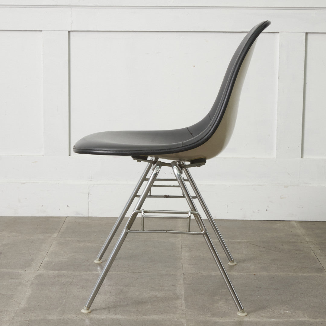 サイドシェルチェア スタッキングベース｜ハーマンミラー Herman