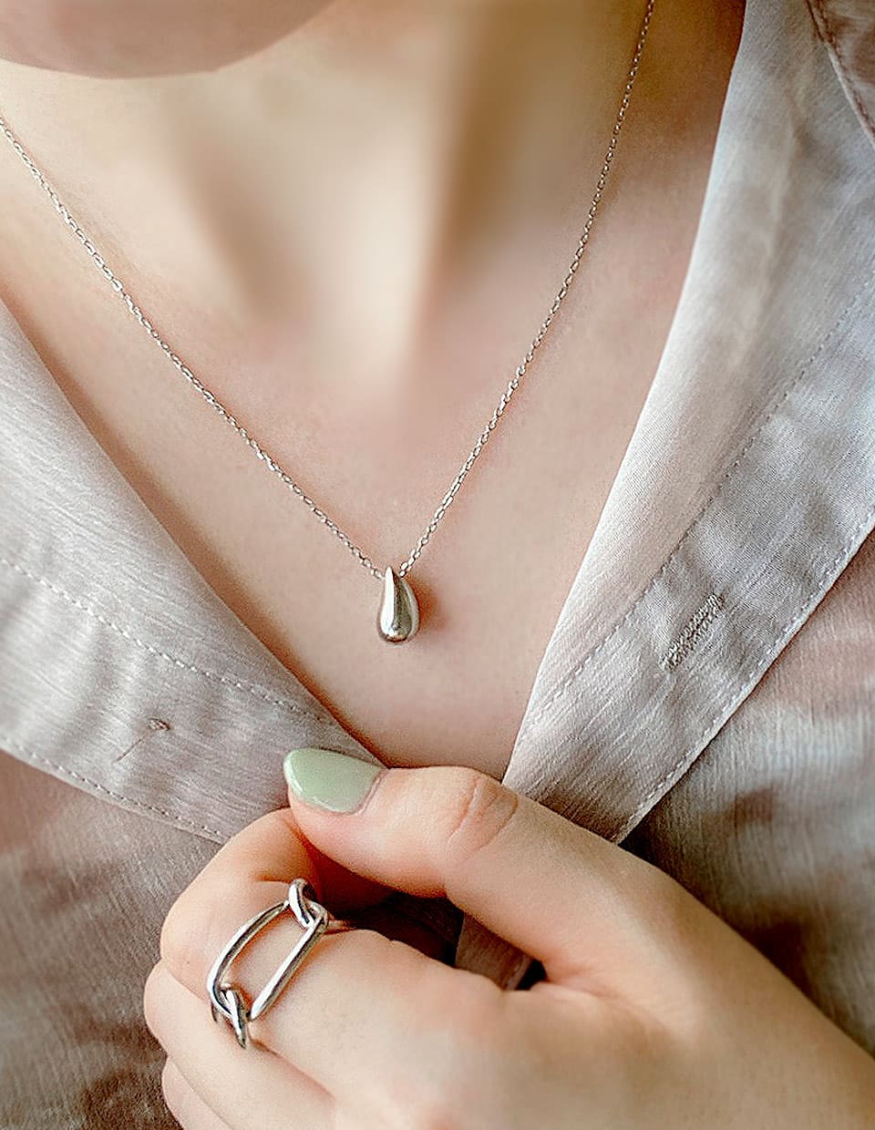ドロップモチーフネックレス シルバー925 – 金属アレルギー対応の
