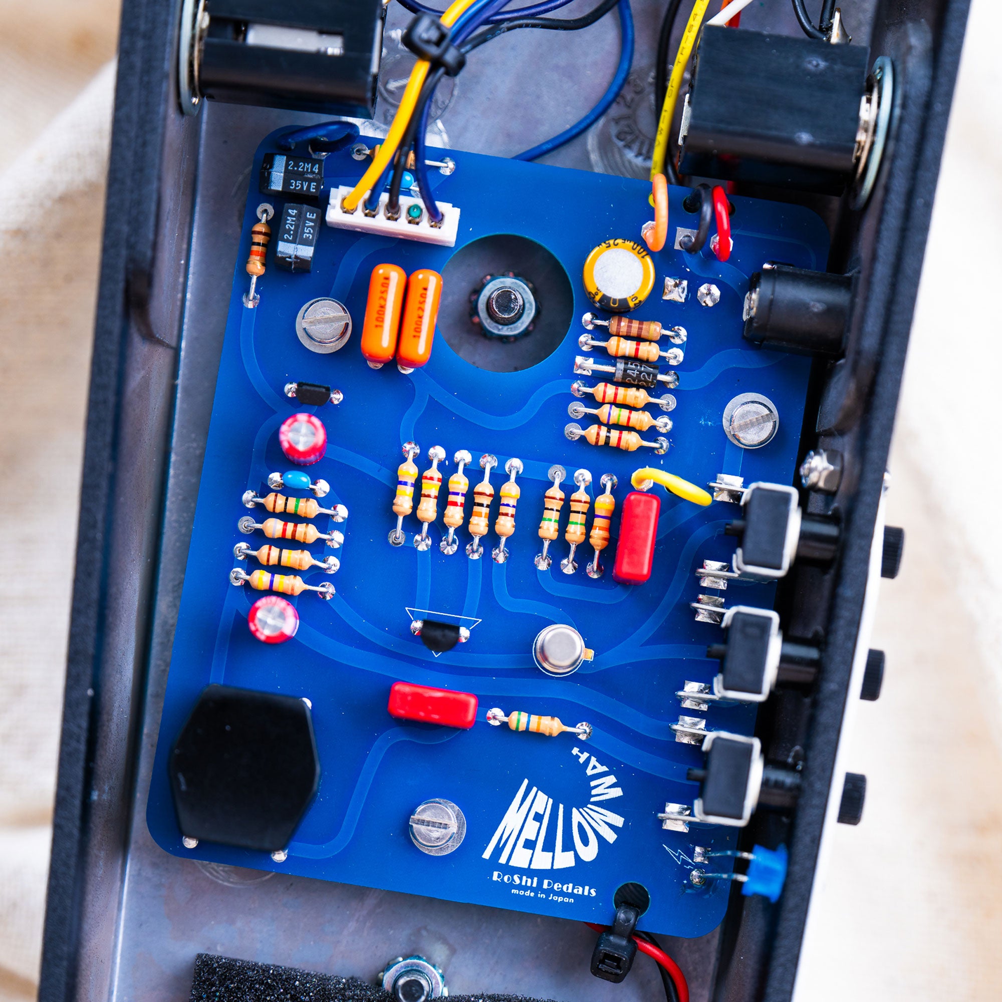 MELLOW WAH – RoShi Pedals