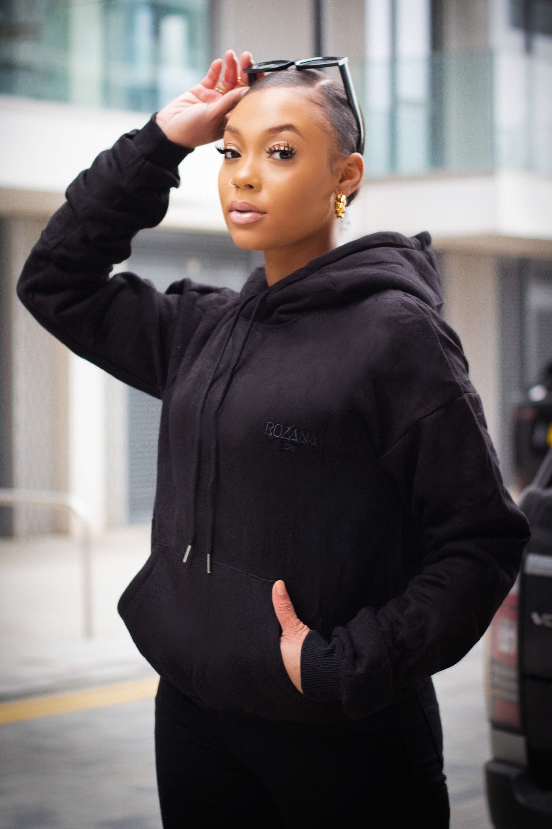 Sami Tall Hoodie in Noir | Extended Sleeves | Rozana LDN – Rozana
