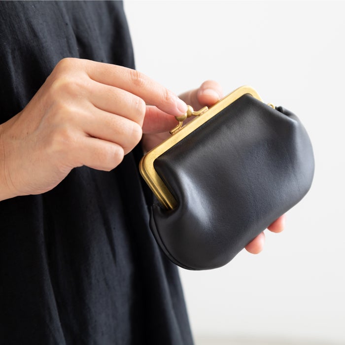 N25 レザーがま口ウォレット（ブラック・中）