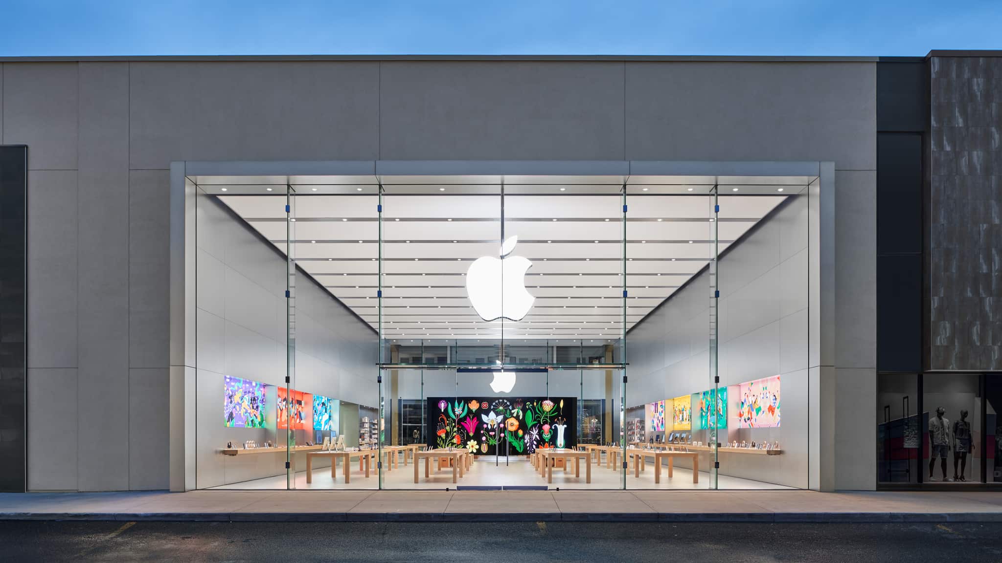 DIX30 - Apple Store - Apple (CA)