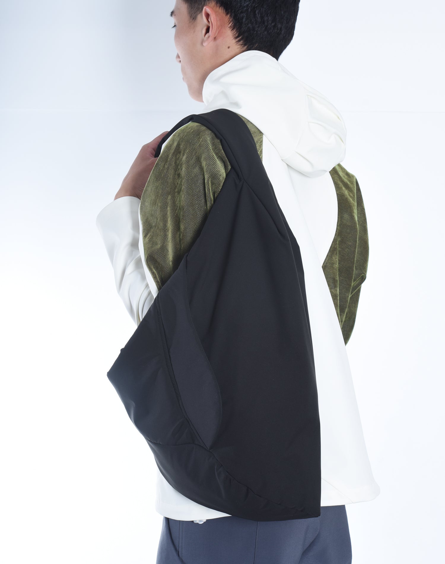 ryaw Four BAG 黒 メッセンジャーバッグ Four BAG – ryaw online store