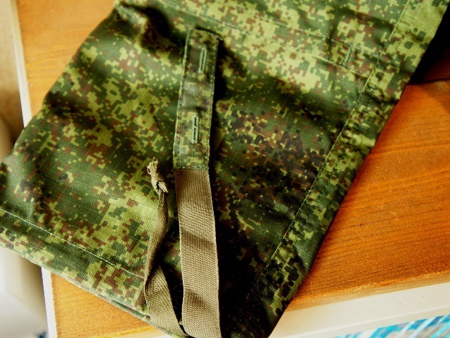 ロシア軍 デジタルフローラ迷彩服（ユニフォーム）上下セット VKBO