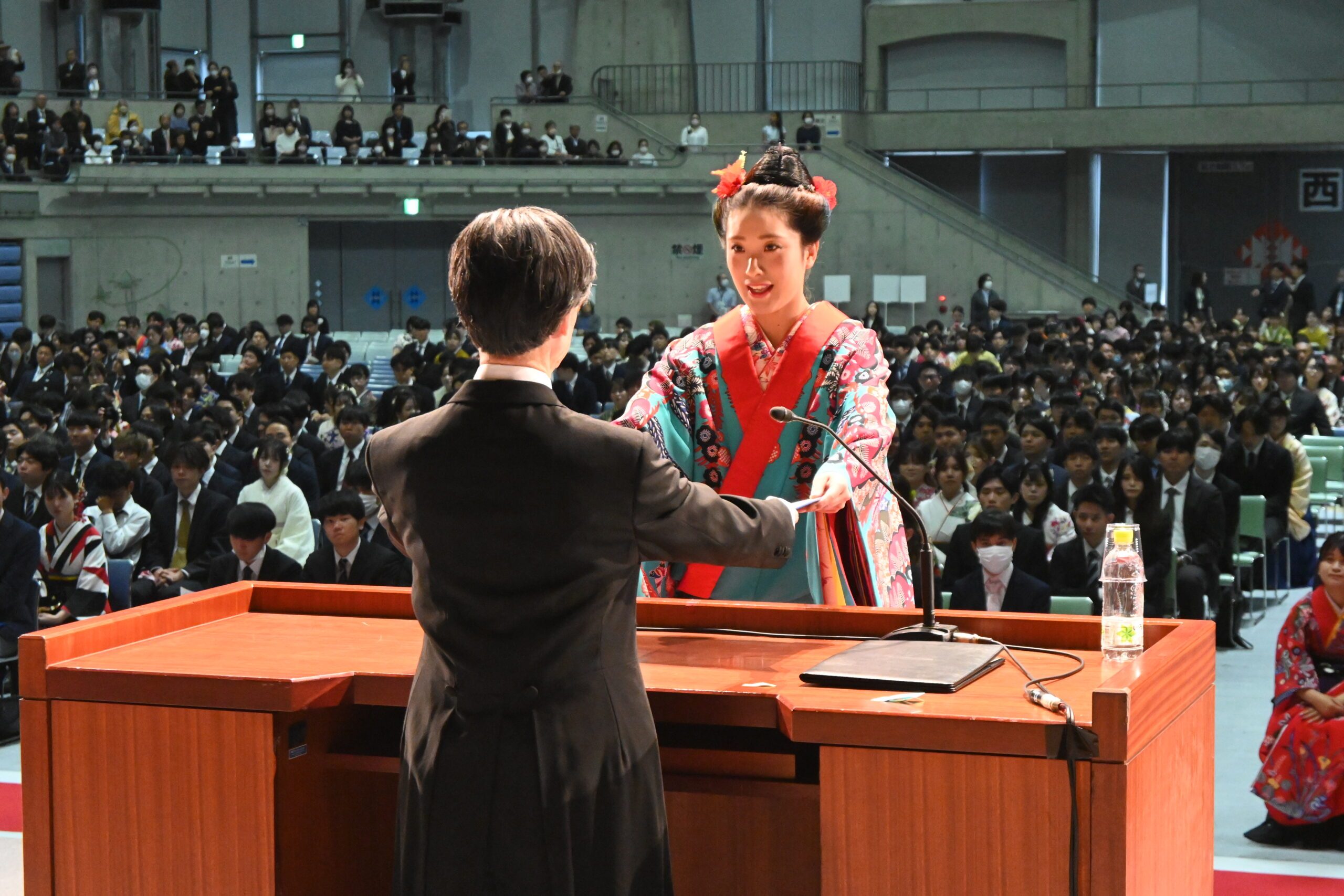 コロナ禍越え、笑顔の門出 琉大1616人が卒業式 入学式が中止、講義は