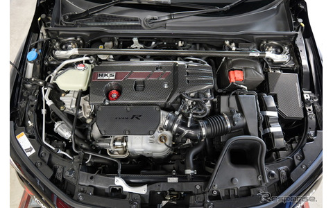 エンジンルームをレーシーに演出！ HKSからFK8/FL5『シビックタイプR