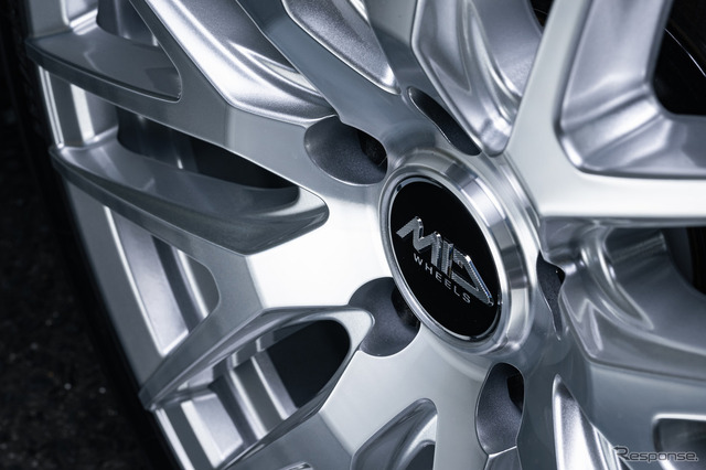 シンプルでカッコいい”を極めたMIDホイール！プレミアム感マシマシの