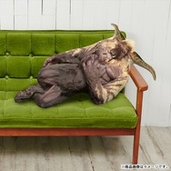 モンライズ：サンブレイク』より「激昂ラージャン 睡眠状態クッション