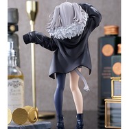 引き締まったお腹に、スラリと伸びる脚！ホロライブ「獅白ぼたん