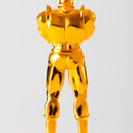 お値段56万円！「キン肉マン」ロビンマスクが純金フィギュアにー特製