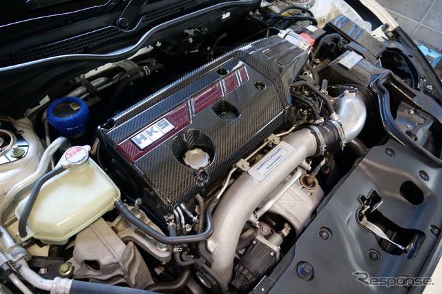 エンジンルームをレーシーに演出！ HKSからFK8/FL5『シビックタイプR