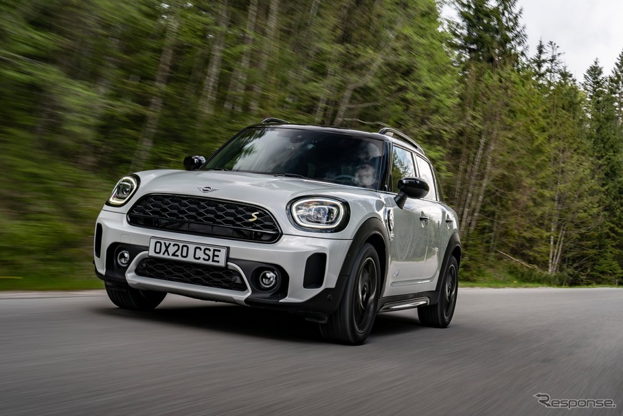 MINI クロスオーバー 欧州の改良新型にPHV、燃費は58.8km/リットル