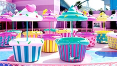 ハローキティのカップケーキ・ドリーム｜アトラクション｜ユニバーサル