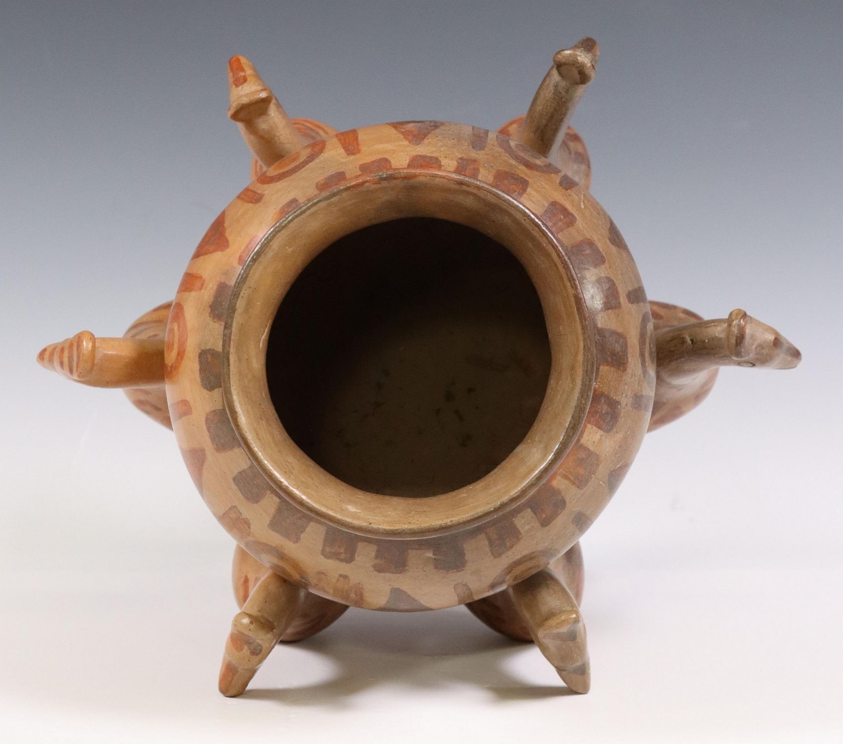 HERON MARTINEZ MENDOZA (D.1990) ZOOMORPHIC VESSEL sold at auction