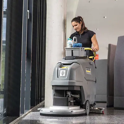 床清掃の基本とは？床洗浄機を導入するメリット・デメリットも解説