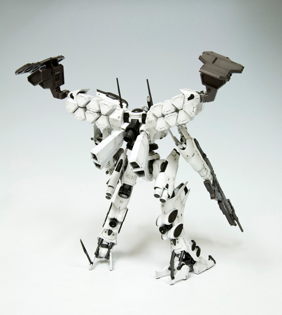 アーマード・コア 1/72 ラインアーク WHITE-GLINT ホワイト・グリント