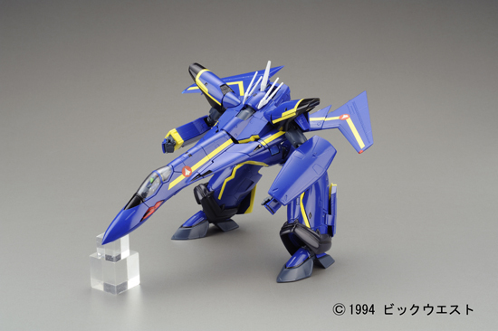 やまと マクロスシリーズ 1/60 完全変形VF-19S エメラルドフォース仕様