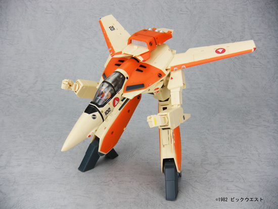 やまと マクロスシリーズ 1/60 完全変形VF-1D オプションパーツ付き