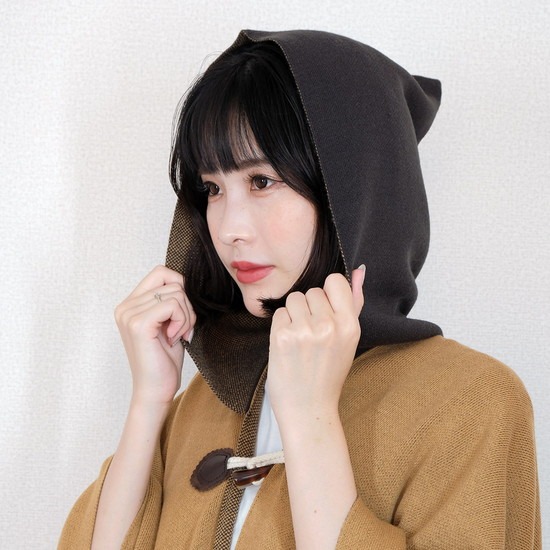 ゆるキャン△ 五泉ニット mino 志摩リン焚火ポンチョ｜ホビーの総合