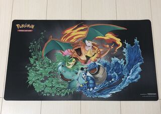 未使用品 海外版 公式 リザードン プレイマット フシギバナ カメックス