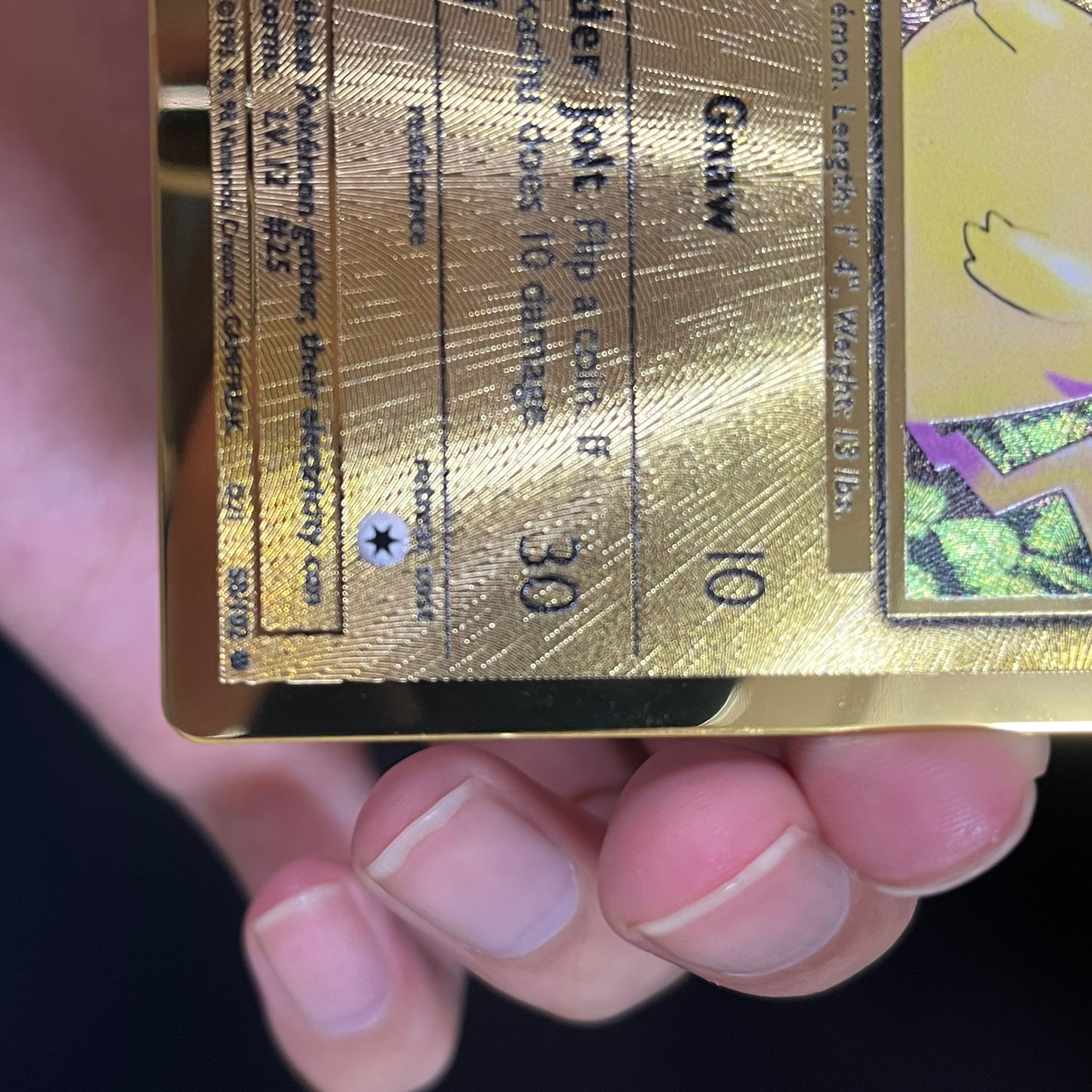 ポケモンカードピカチュウ海外版メタルカード 1枚の通販 ジミン