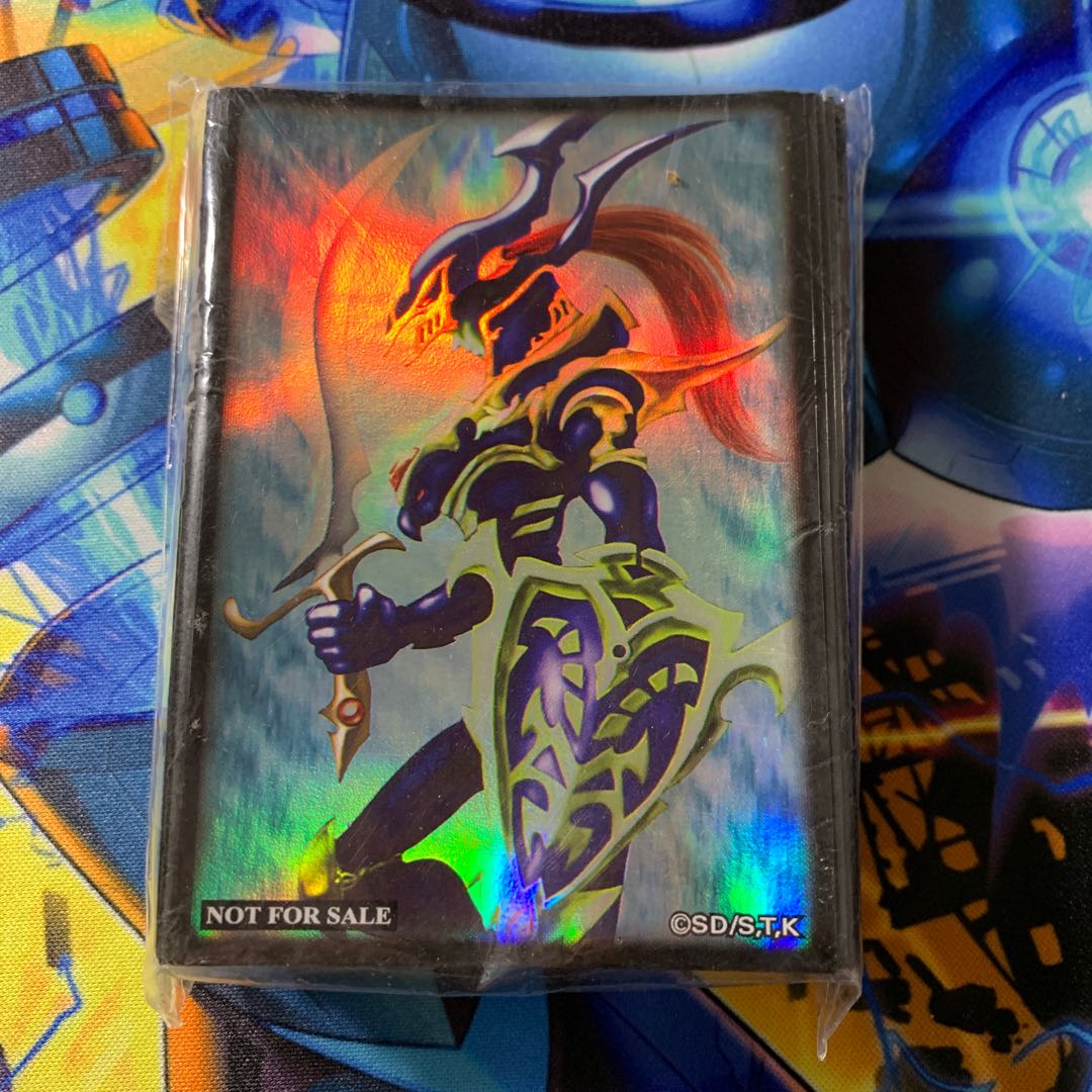 遊戯王 公式 カオスソルジャー スリーブ 70枚 未開封 30枚の通販 限定