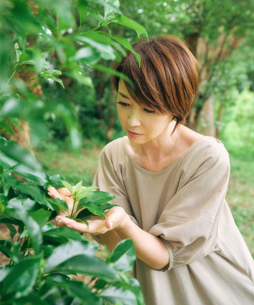 肌と⼀緒に⼼までも健やかに | 三越伊勢丹オンラインストア・通販【公式】