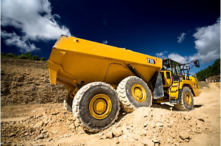 730アーティキュレート運搬トラック | Cat | Caterpillar