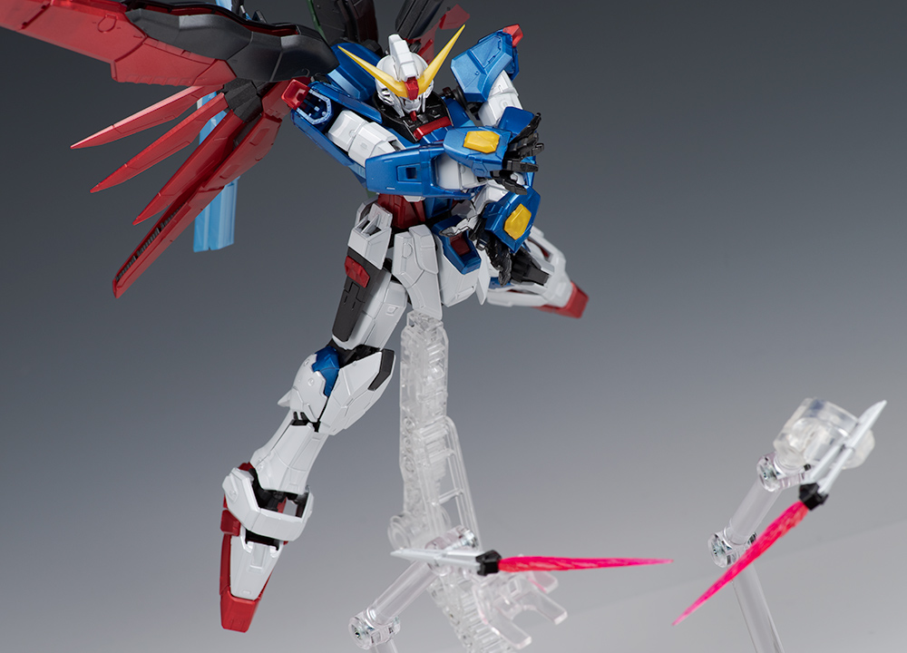 RG デスティニーガンダム[チタニウムフィニッシュ] レビュー