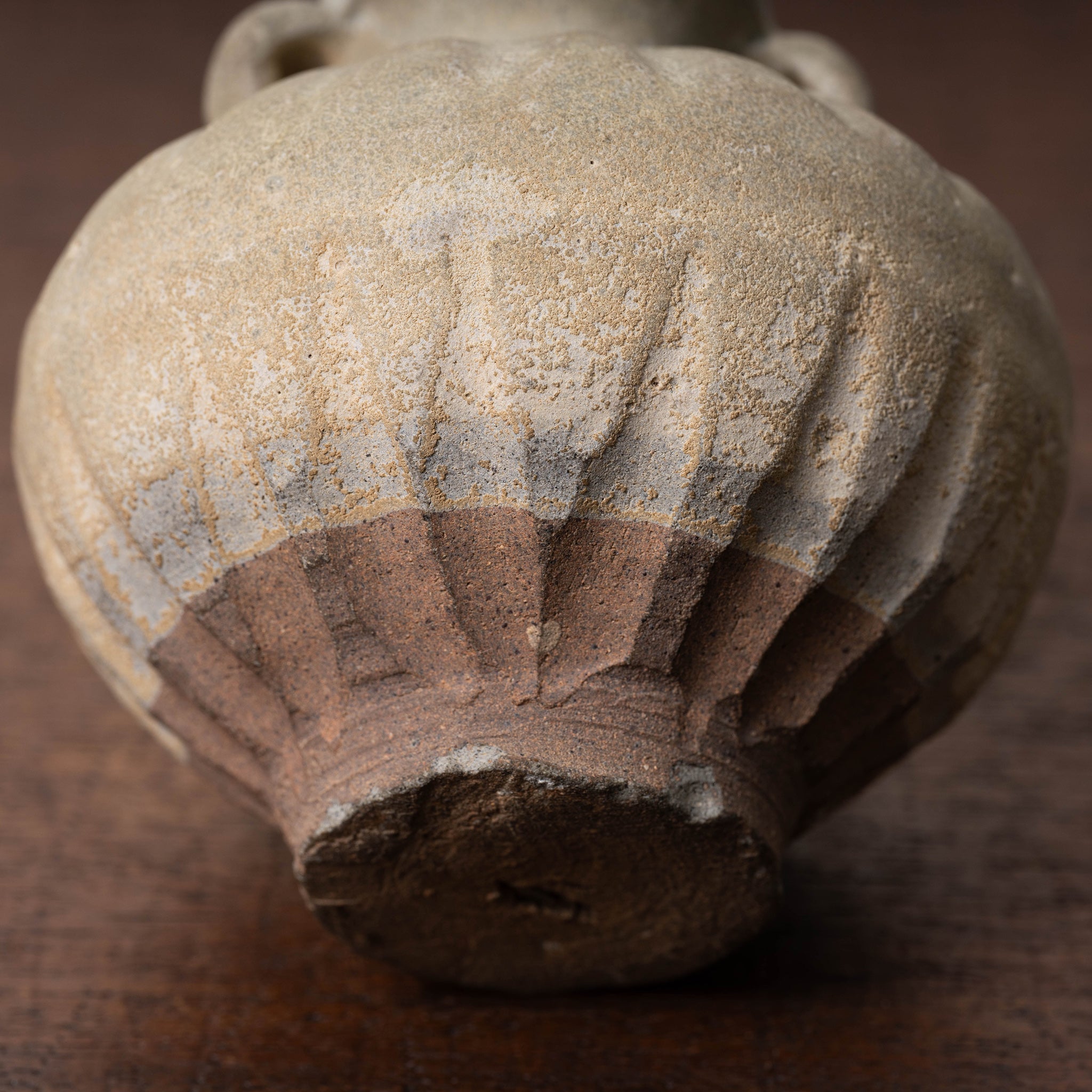 タイ スンコロク 宋胡録耳付小壺 – 燦禾 SANKA