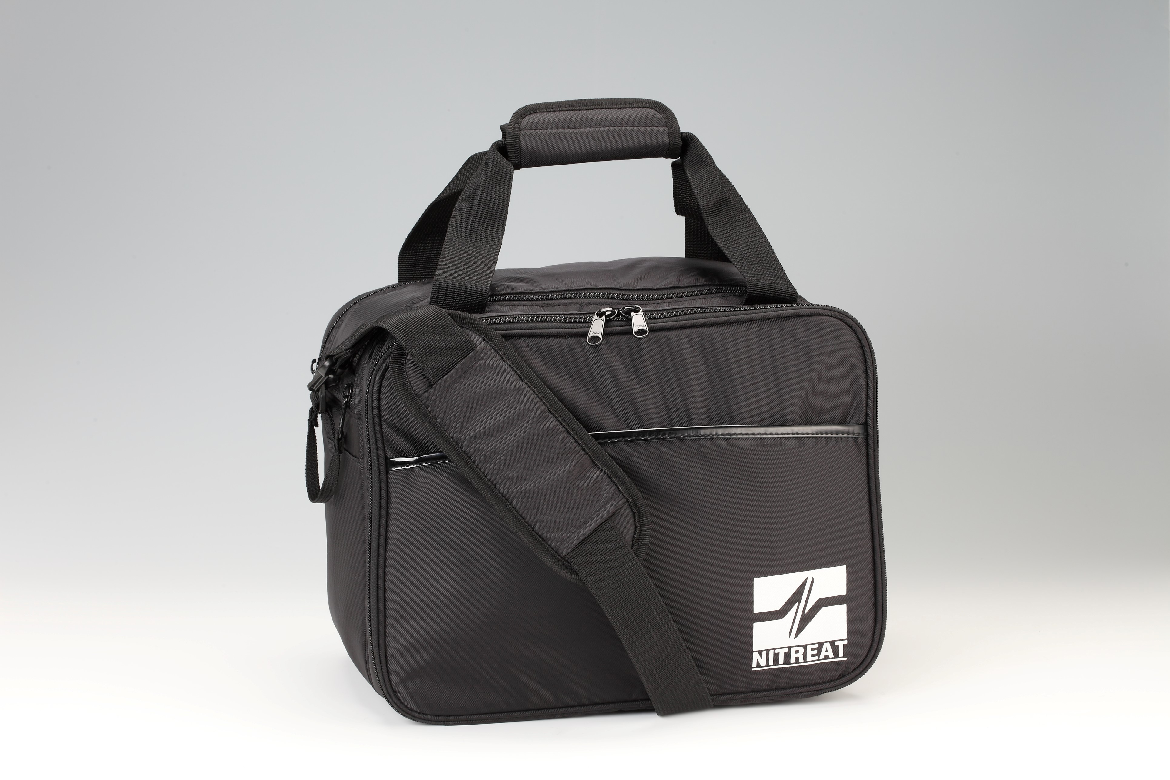 ニトリート スポーツバッグ - バッグ - テーピング・治療補助用品
